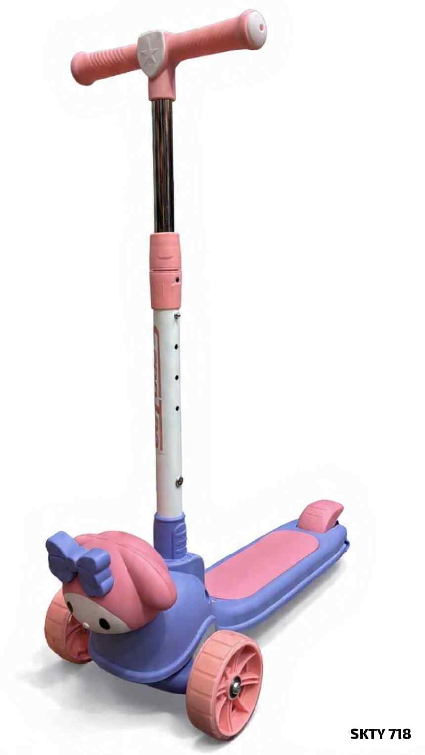 KIDS RIDE ON SCOOTY